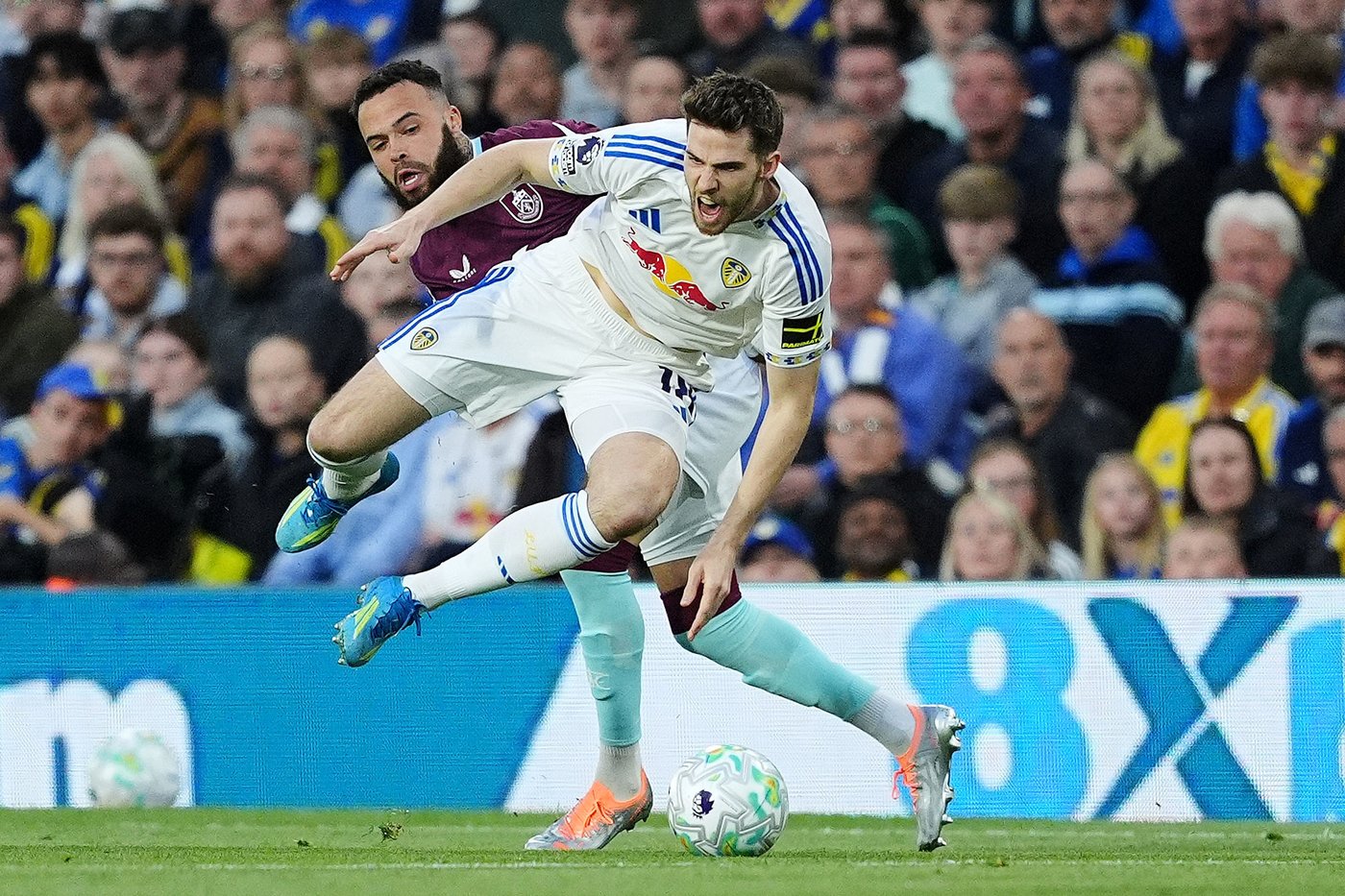 Leeds takes big step toward Premier League survival with comfy win over Burnley | iNFOnews.ca