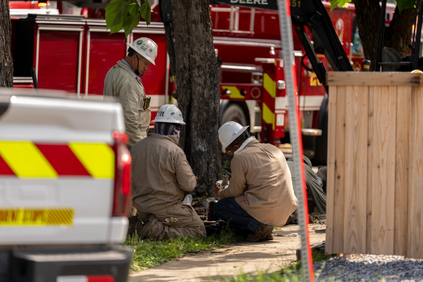 Explosion and fire at a Dallas apartment building kills at least 3 people, including a child | iNhome