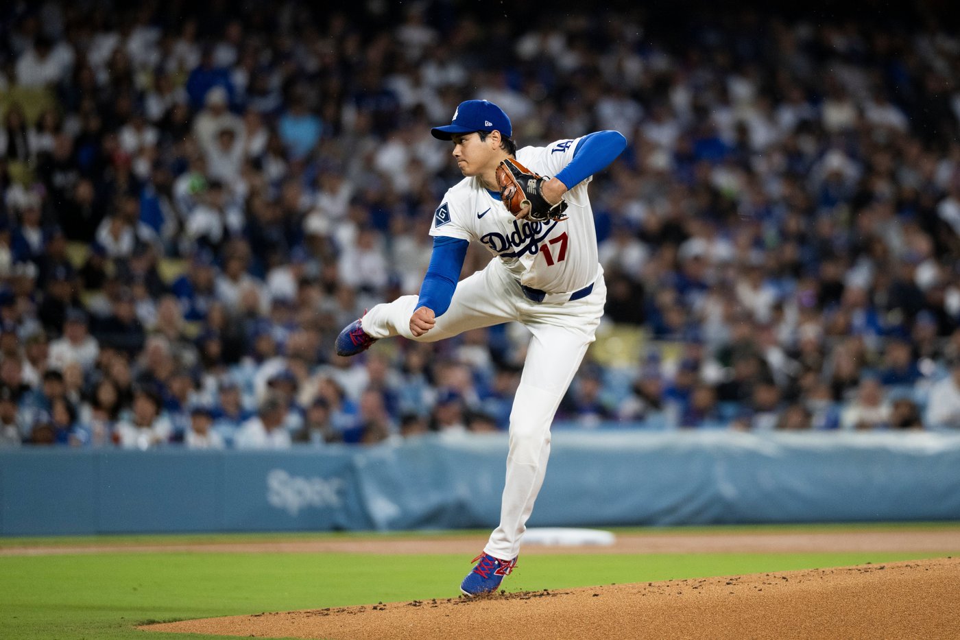 Ohtani throws 6 scoreless innings in a drizzly debut on mound as Dodgers beat Guardians 4-1 | iNFOnews.ca Ohtani throws 6 scoreless innings in a drizzly debut on mound as Dodgers beat Guardians 4-1 | iNFOnews.ca