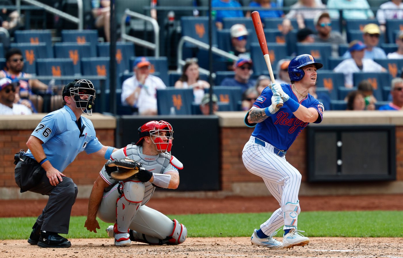 Kyle Schwarber sets Phillies record with MLB-best 30th homer in 5-4 win over Mets | iNFOnews.ca