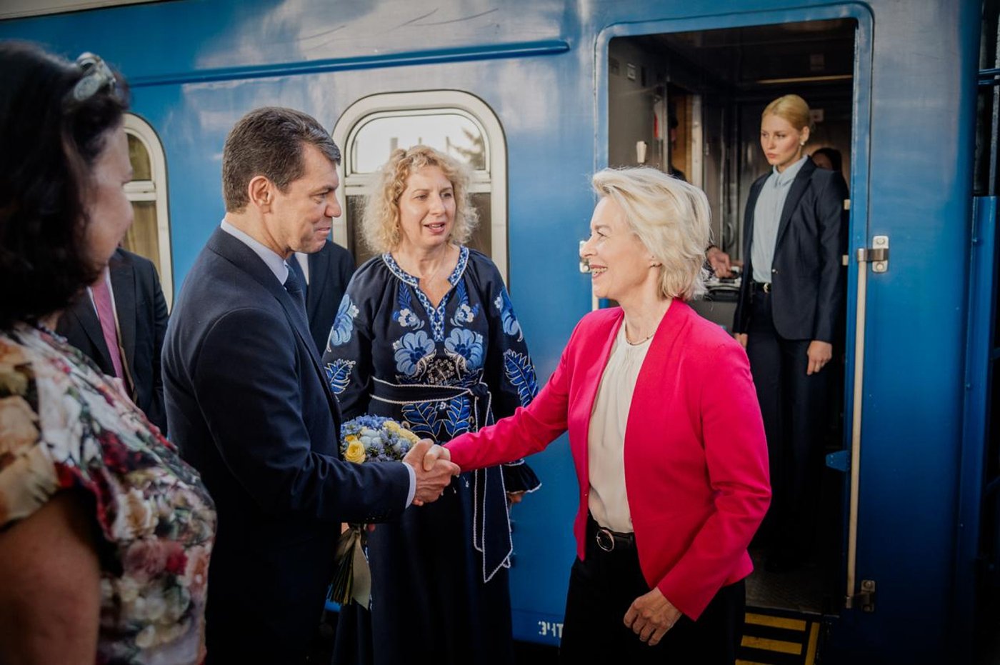 Top EU official visits Ukraine and pledges continued support against Russia's invasion | iNFOnews.ca