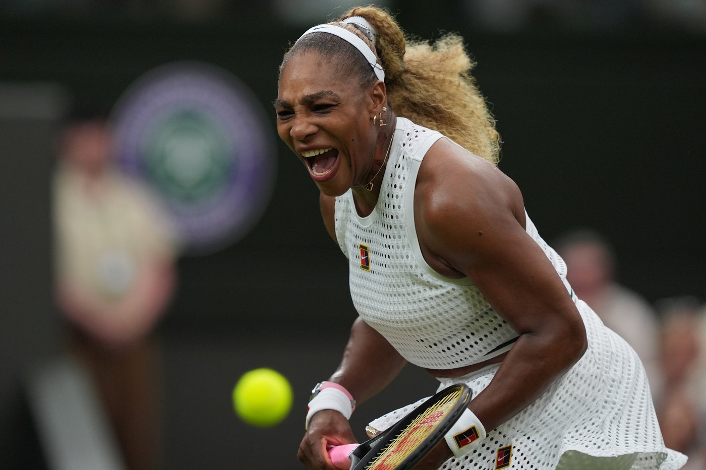 Serena Williams wins praise from fellow pros at Wimbledon after 1st singles match in nearly 4 years | iNFOnews.ca Serena Williams wins praise from fellow pros at Wimbledon after 1st singles match in nearly 4 years | iNFOnews.ca