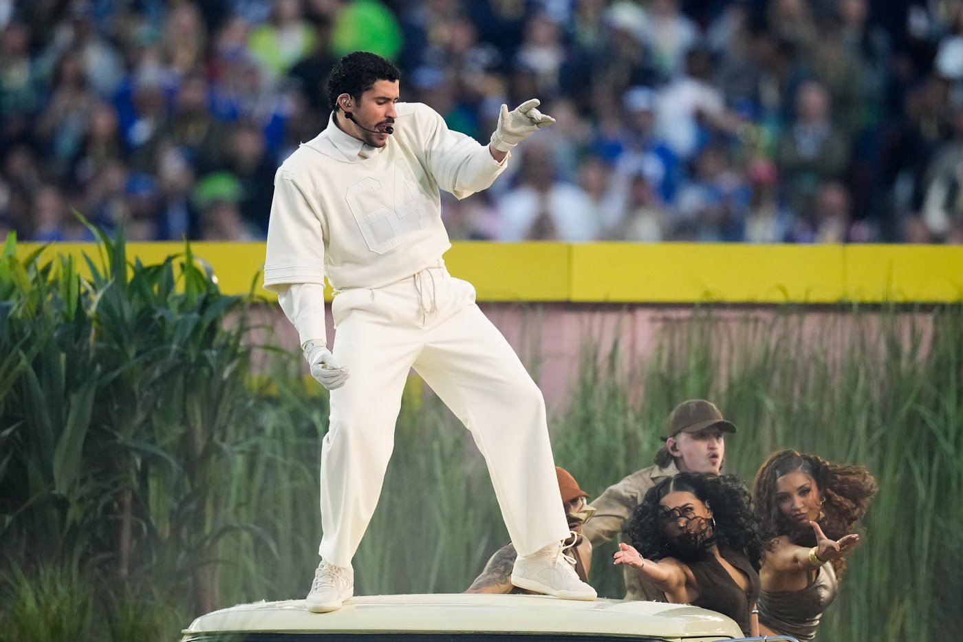 Photos of halftime highlights at Super Bowl 60 | iNFOnews.ca