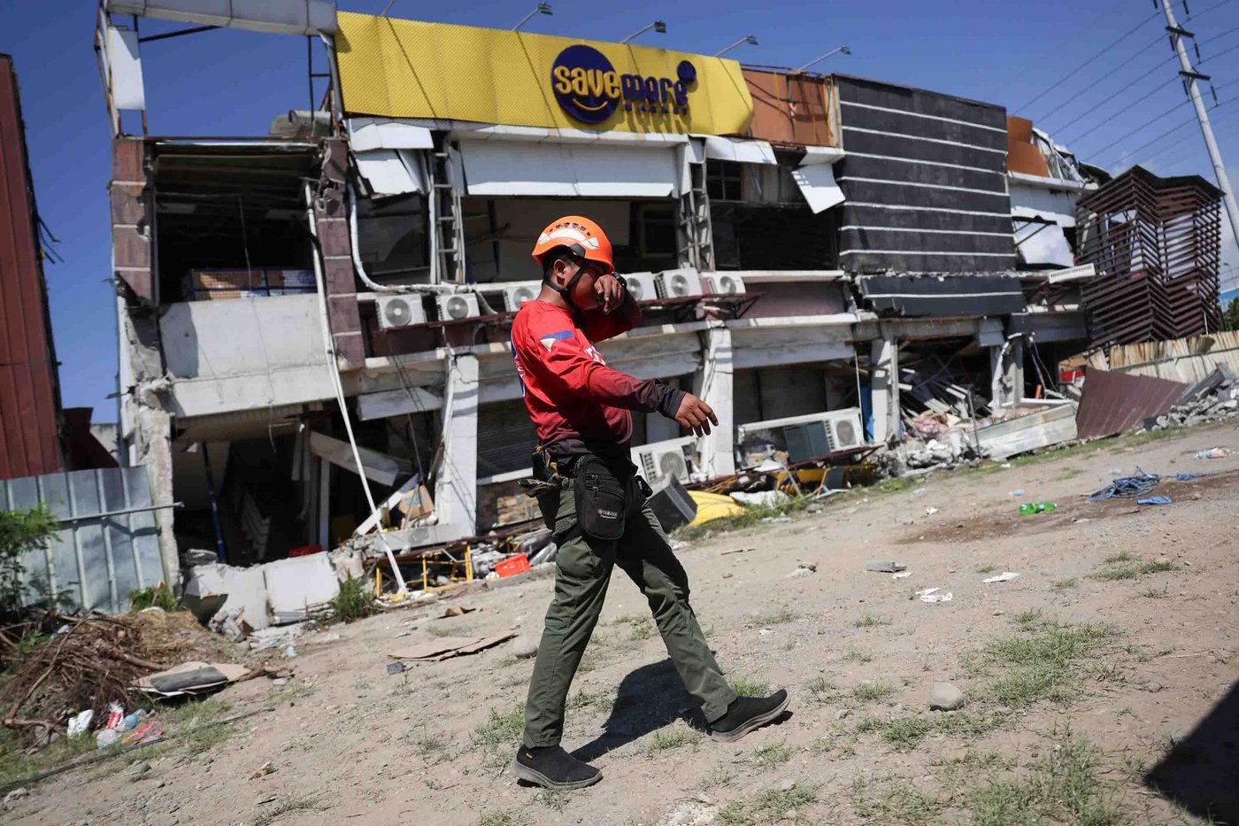 32,000 people displaced by the Philippine earthquake that killed at least 37 | iNFOnews.ca