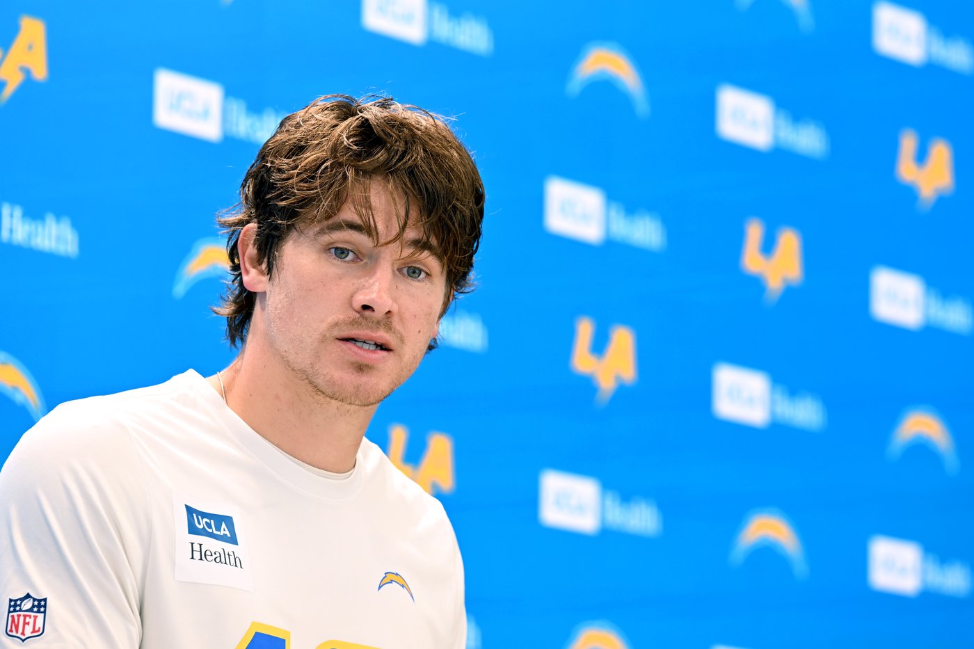 Justin Herbert, Chargers adjusting to Mike McDaniel's new emphasis on quick timing throws | iNFOnews.ca