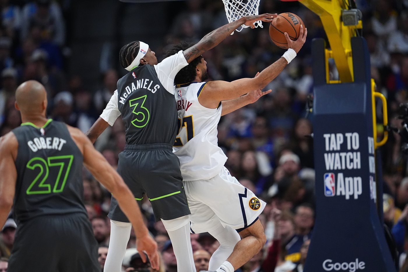Timberwolves coach says his team should 'start flopping' after free-throw disparity vs. Nuggets | iNFOnews.ca