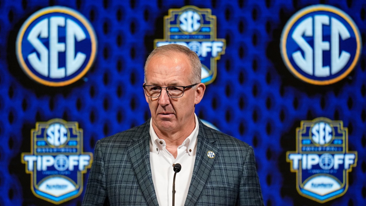 SEC's Sankey says language in tampering rules is 'archaic' and NCAA needs to adjust quickly | iNFOnews.ca
