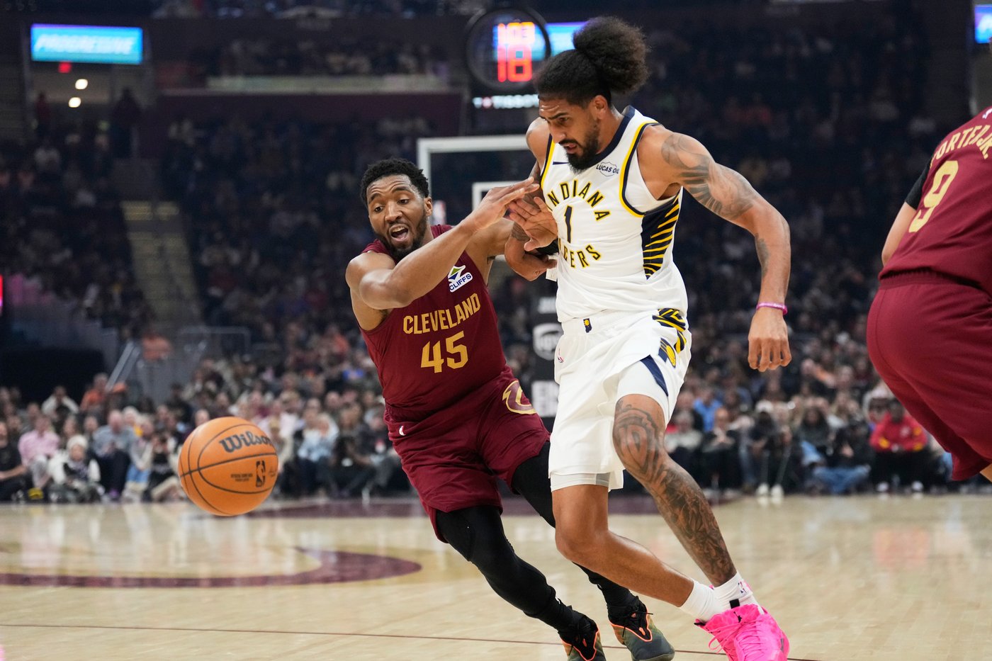 Donovan Mitchell scores 38 points, playoff-bound Cavaliers beat Pacers 117-108 | iNFOnews.ca