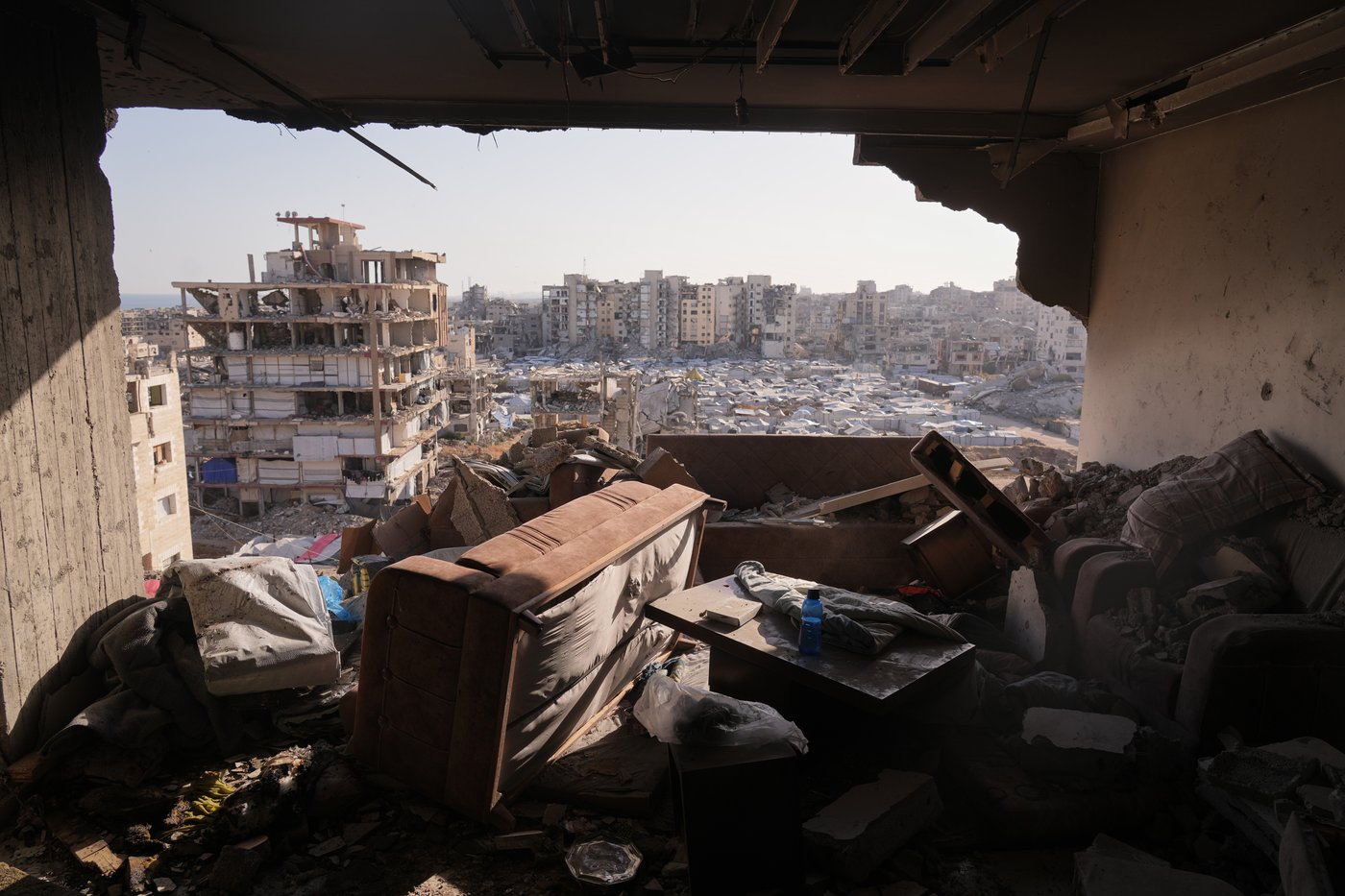 At least 10 people killed in strikes on Gaza, hospitals say | iNFOnews.ca