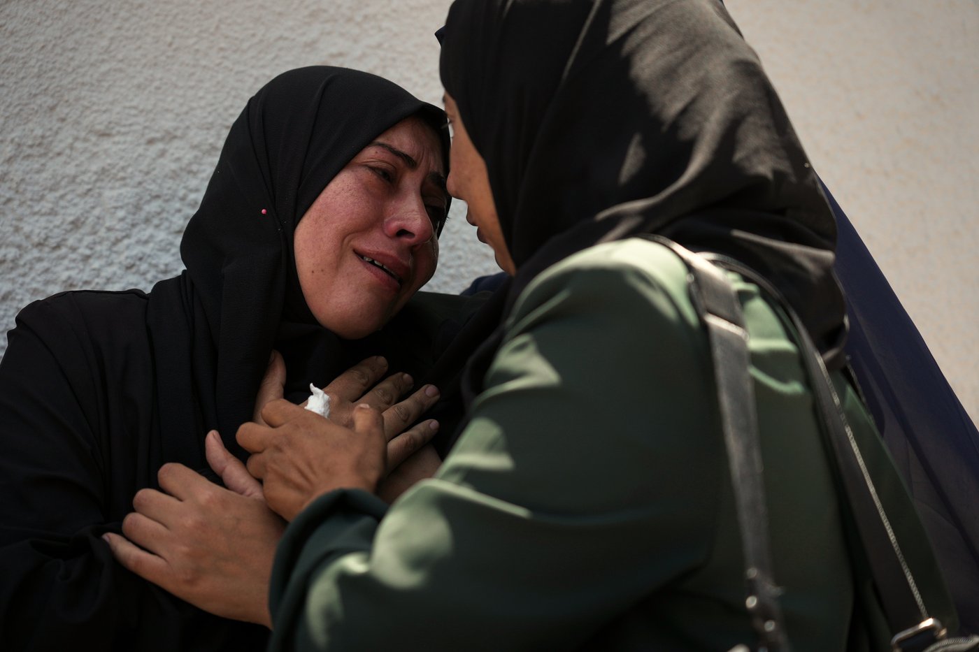 At least 10 people killed in strikes on Gaza, hospitals say | iNFOnews.ca