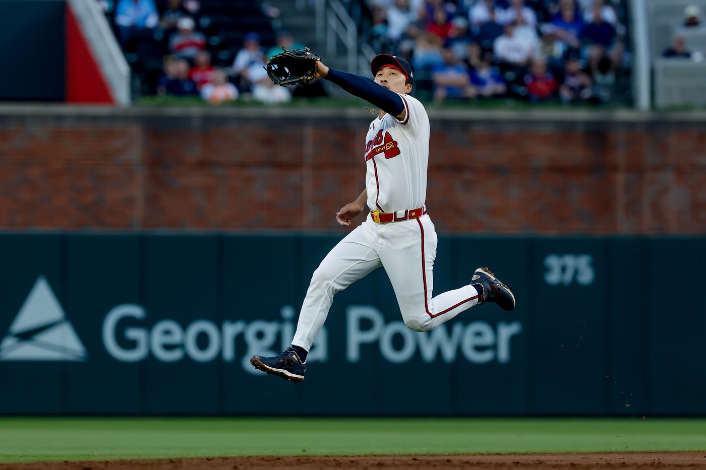 Ian Happ homers, 5 combine for shutout as Cubs snap a 4-game skid with a 2-0 win over Braves | iNFOnews.ca