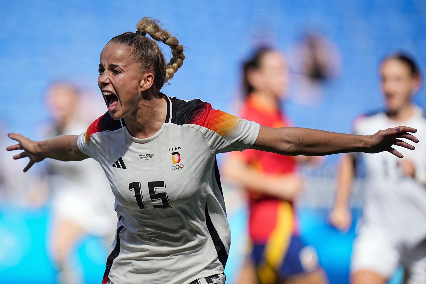 Harry Kane, Giulia Gwinn are Germany's players of the year | iNFOnews.ca