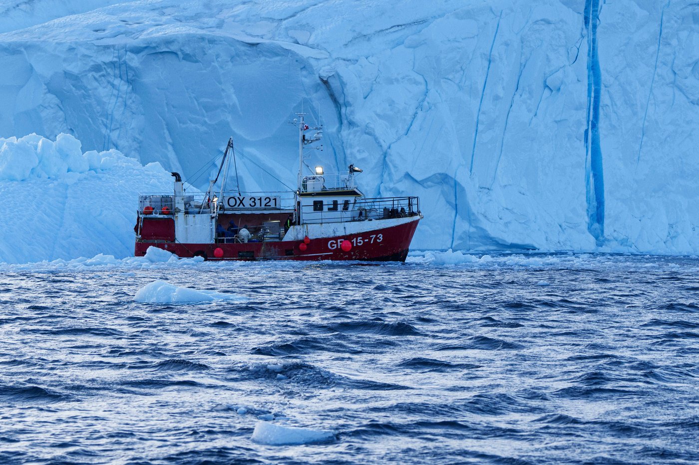 'It's too warm': Greenland's fishermen are under threat from climate change | iNFOnews.ca 'It's too warm': Greenland's fishermen are under threat from climate change | iNFOnews.ca