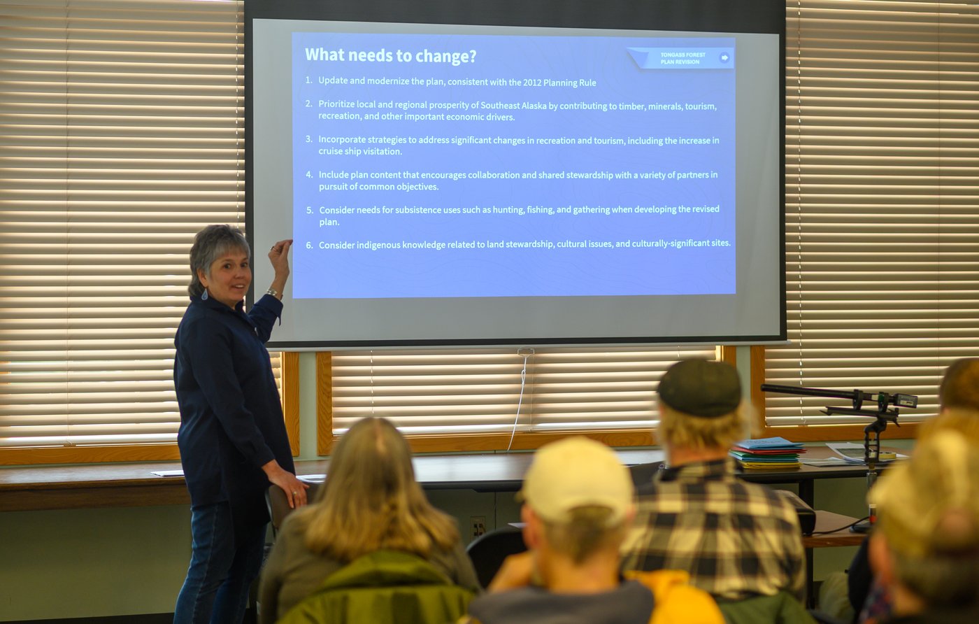 Southeast Alaskans largely critical of new direction on Tongass management plan, process | iNFOnews.ca