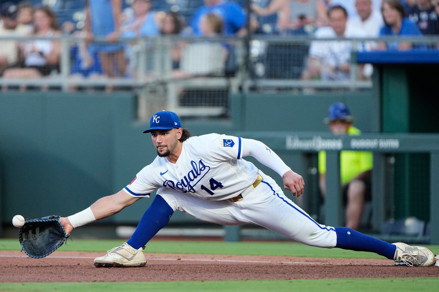 Mullins' 2-run homer, Seymour's sharp outing lift Rays to 8th straight win, 5-2 over Royals | iNFOnews.ca