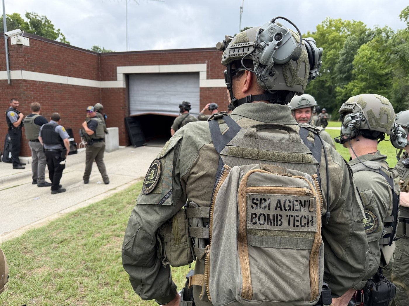 Authorities end a takeover at a North Carolina jail hours after inmates overpowered the guards | iNFOnews.ca