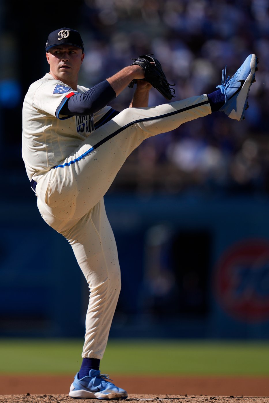 Skubal shakes off 3-run first inning, then settles in to dominate for his 1st win as a Dodger | iNFOnews.ca