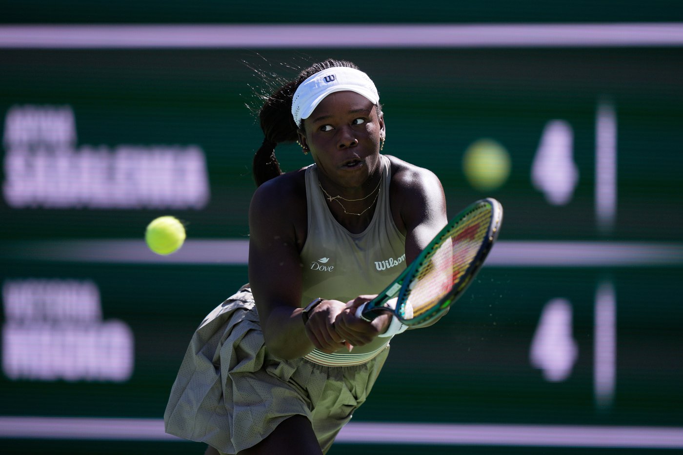 Seeded Canadians Mboko, Auger-Aliassime advance to French Open second round | iNFOnews.ca