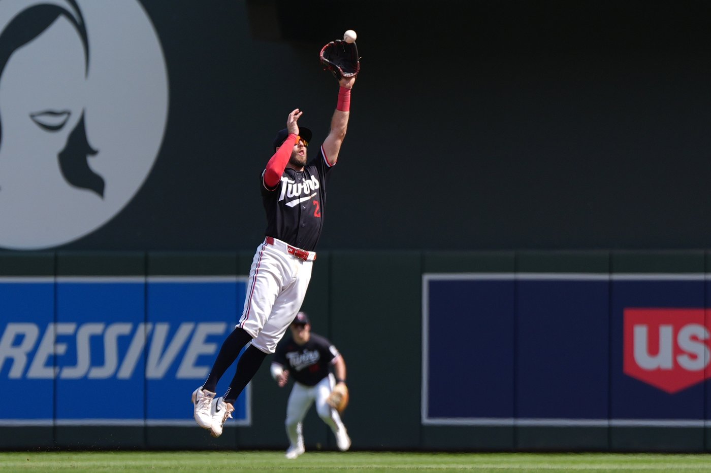 Roden hits a go-ahead double as the Twins rally to beat the Orioles 7-5 | iNFOnews.ca