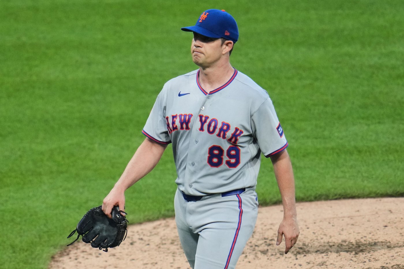 Chandler cruises through 6 innings as Pirates beat Mets 9-0 to end 4-game skid | iNFOnews.ca