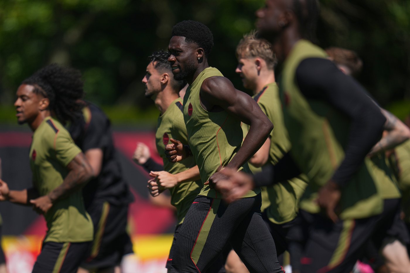 Canada captain Alphonso Davies available to play vs. Qatar after missing World Cup opener | iNFOnews.ca