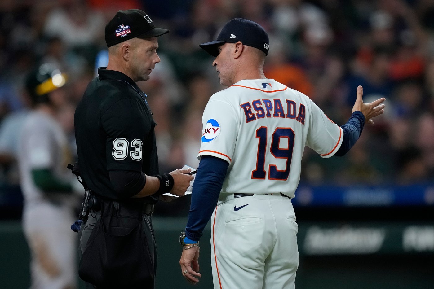 Athletics rally with a 3-run 8th inning to beat the Astros 4-3, snapping a 5-game skid | iNFOnews.ca