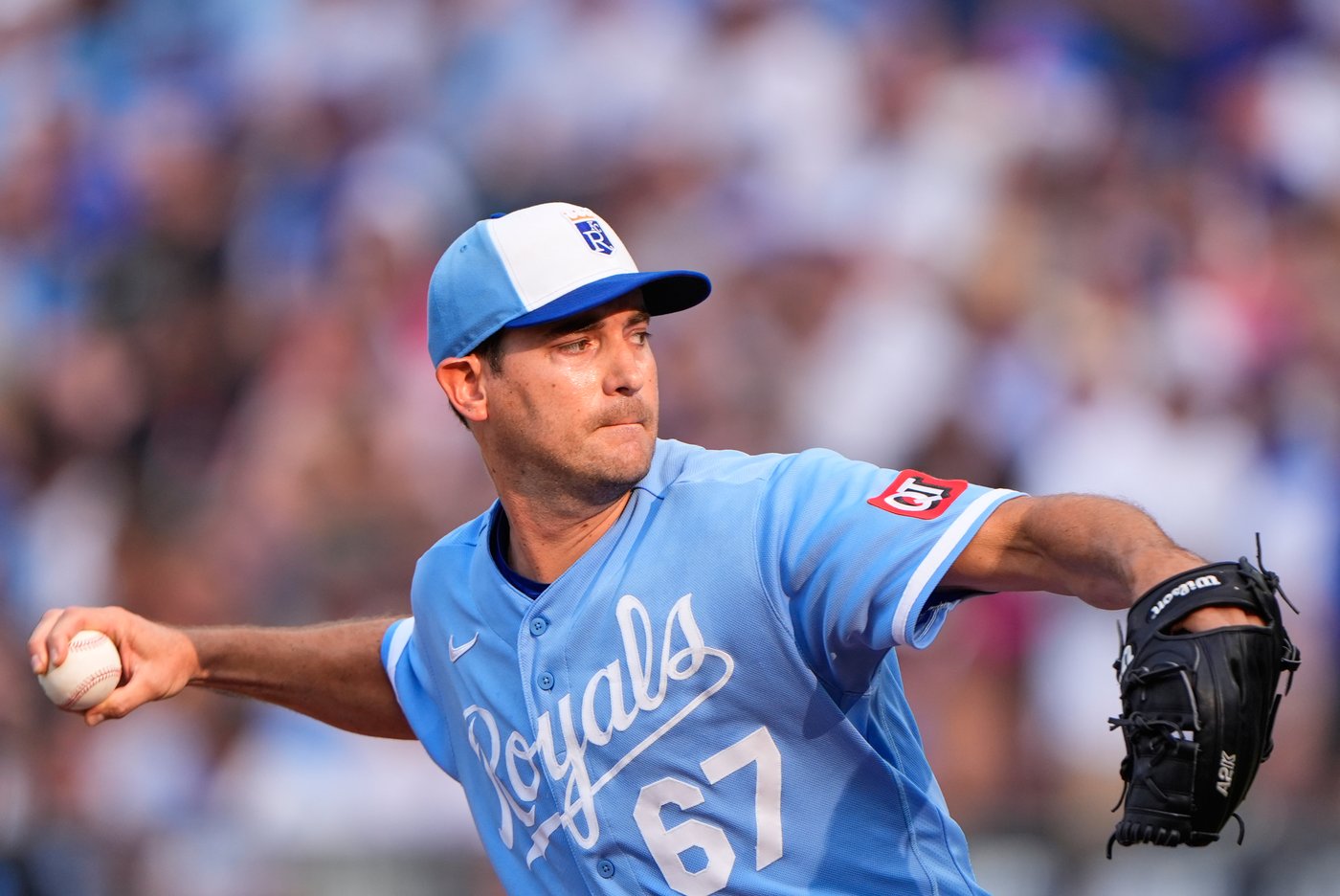 Jac Caglianone powers the Royals past Chicago 6-3 as Clay Holmes makes a shaky debut for the Cubs | iNFOnews.ca