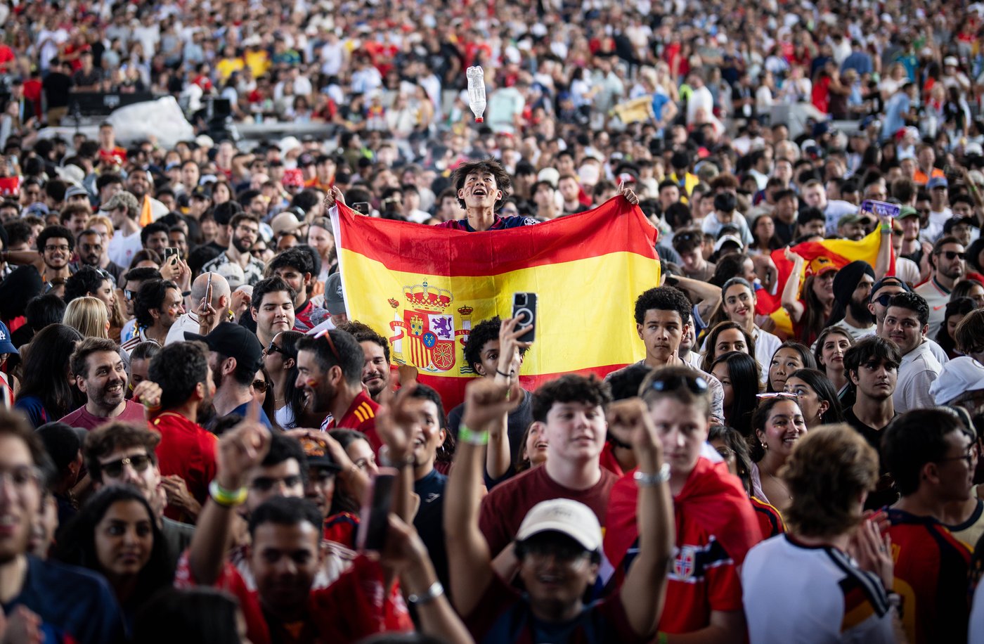 FIFA World Cup helps lift Bell Media revenues as BCE's overall Q2 profit down | iNFOnews.ca FIFA World Cup helps lift Bell Media revenues as BCE's overall Q2 profit down | iNFOnews.ca