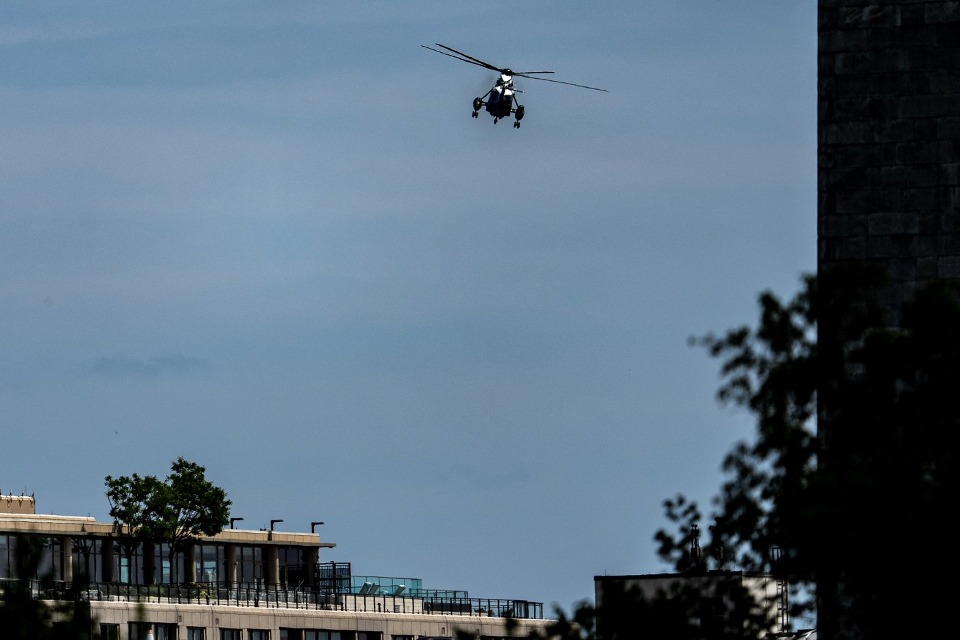 FAA is investigating why a plane was allowed to take off as President Trump's helicopter approached | iNFOnews.ca FAA is investigating why a plane was allowed to take off as President Trump's helicopter approached | iNFOnews.ca
