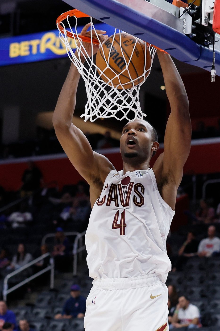 Cavaliers seek more from Evan Mobley as East finals shift to Cleveland for Game 3 | iNFOnews.ca