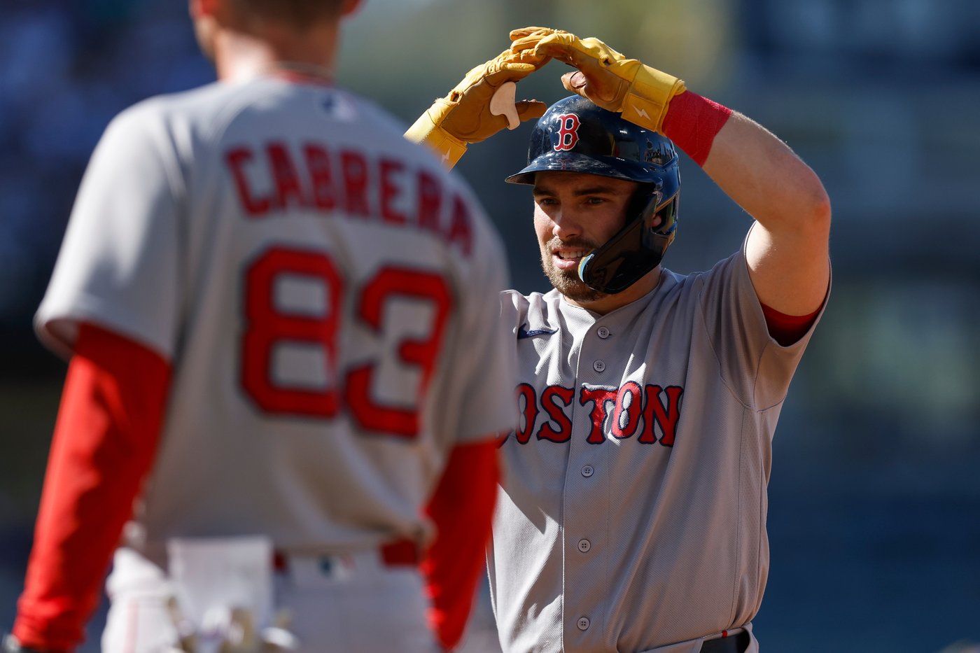 Rafaela homers for 3rd straight game as the Red Sox beat the Dodgers 8-4 for 3-game sweep | iNFOnews.ca