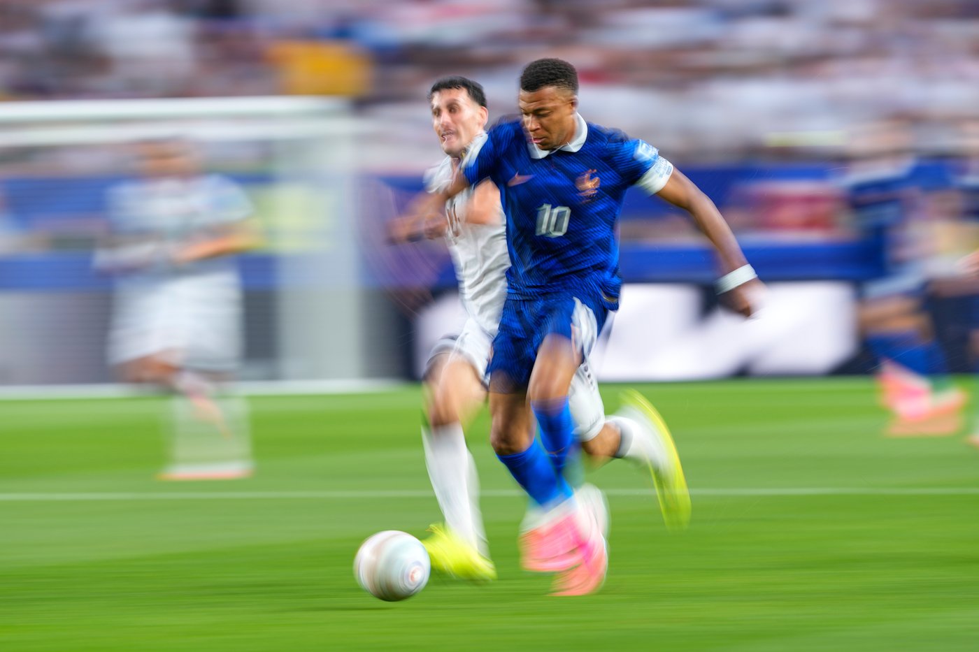 Lionel Messi breaks all-time scoring record and other World Cup highlights, in photos | iNFOnews.ca