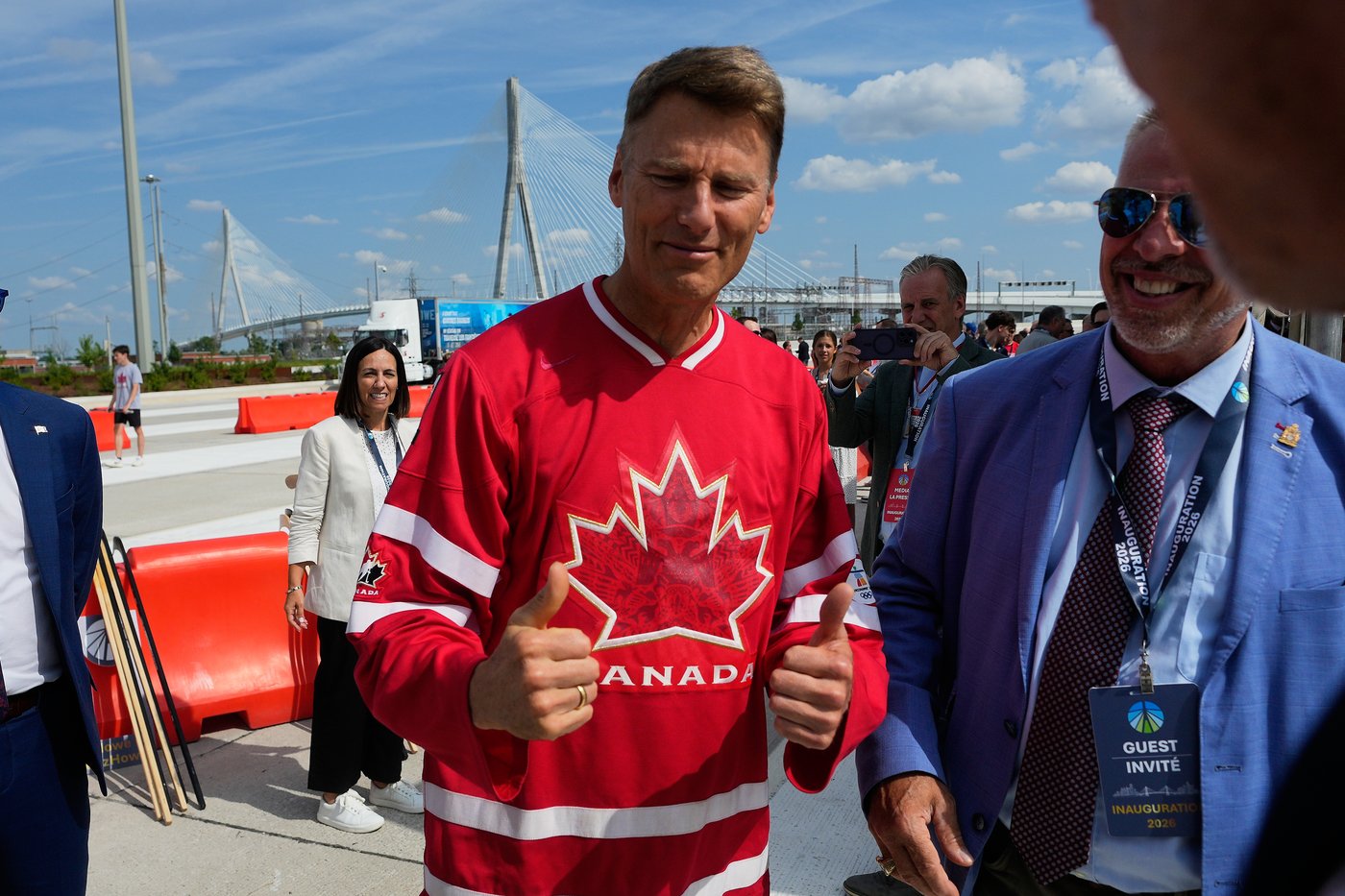 Traffic to start flowing Monday across new bridge between Canada and US | iNwheels Traffic to start flowing Monday across new bridge between Canada and US | iNwheels