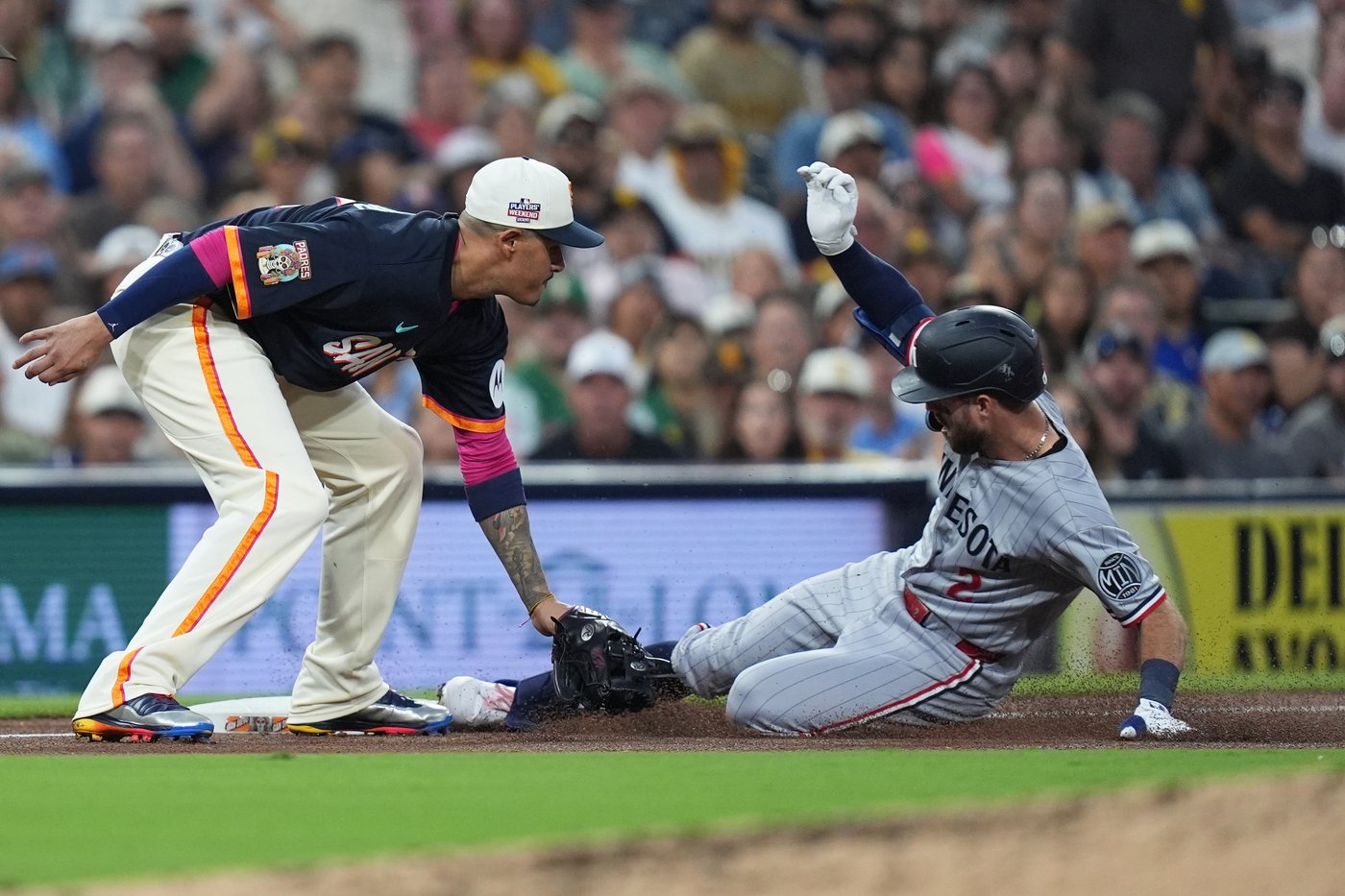 France homers, drives in 3 runs as Padres beat Twins 6-2 | iNFOnews.ca France homers, drives in 3 runs as Padres beat Twins 6-2 | iNFOnews.ca