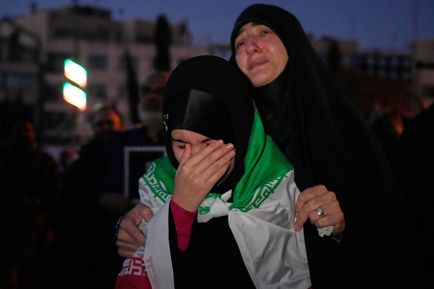 Photos from inside Iran as strikes boom across the capital, Tehran, for a third day | iNFOnews.ca