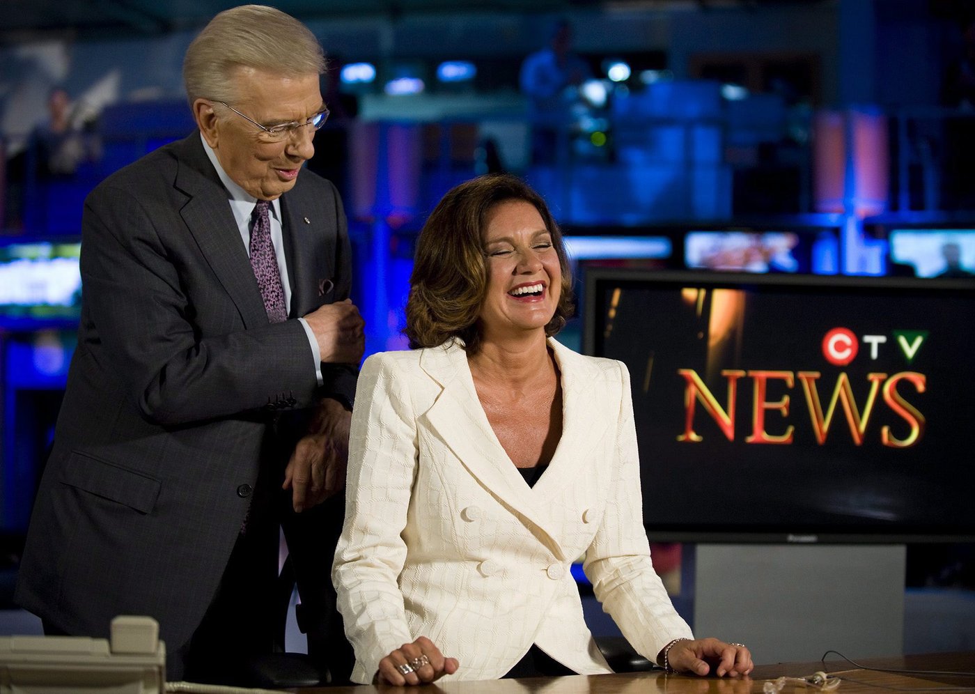 Lloyd Robertson, one of Canada's most recognizable news anchors, dies at 92 | iNFOnews.ca Lloyd Robertson, one of Canada's most recognizable news anchors, dies at 92 | iNFOnews.ca