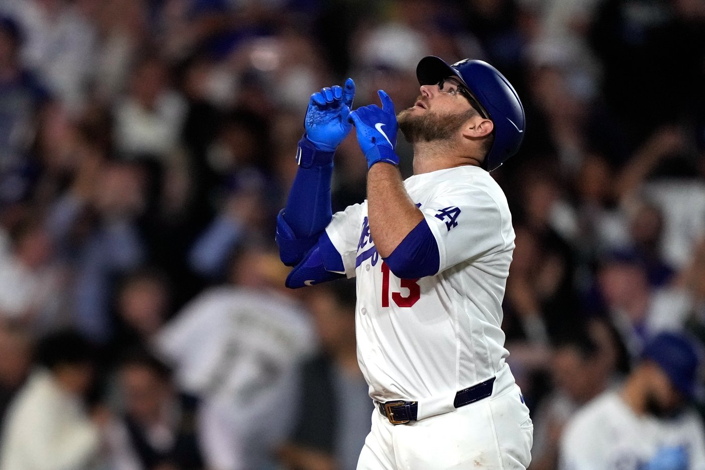 Max Muncy told Dave Roberts he was close. Then came 3 homers and a walk-off | iNFOnews.ca