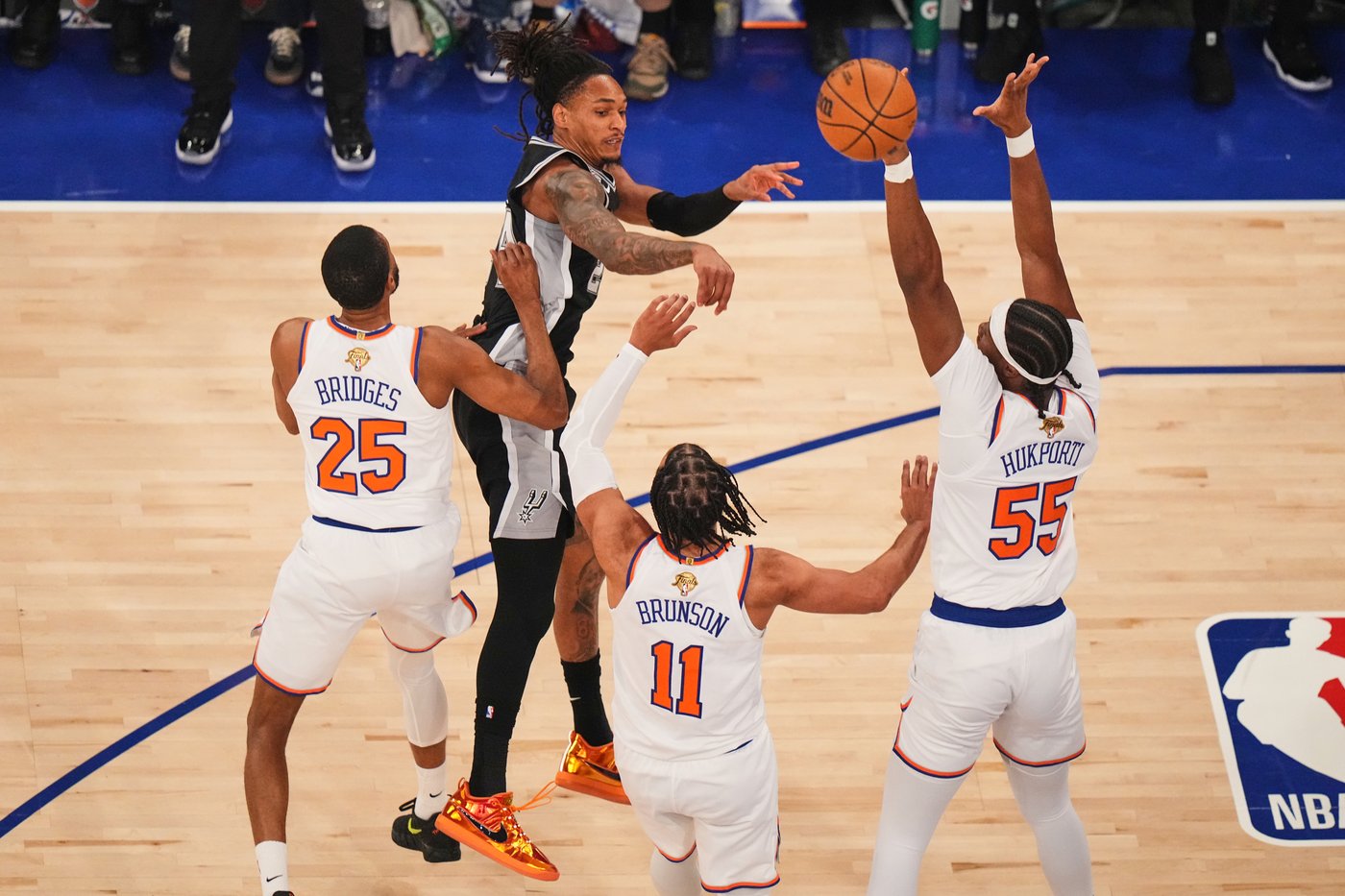 76ers agree to free-agent deals with former Knick Hukporti, Cavalier Wade, AP source says | iNFOnews.ca