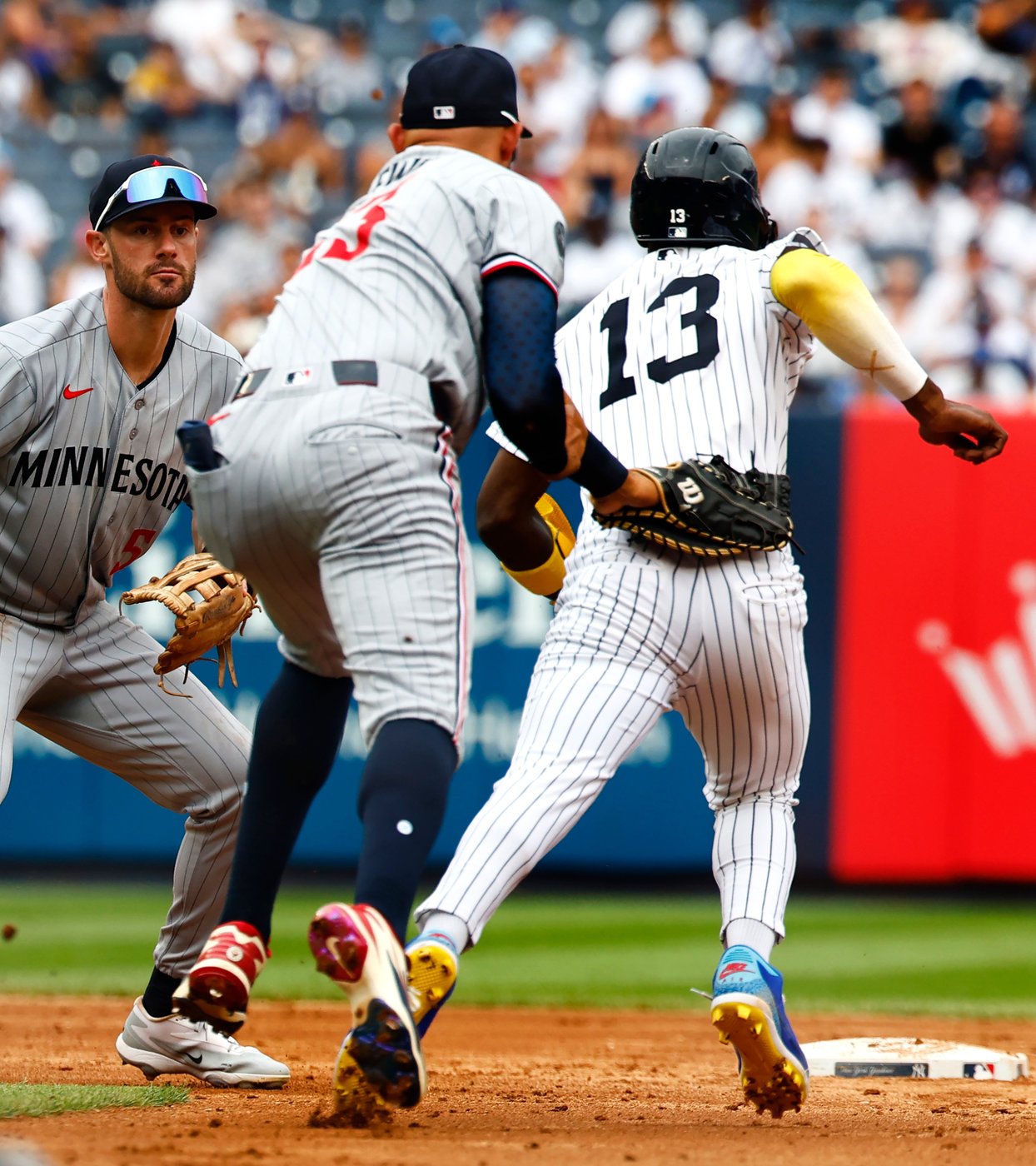 Yankees second baseman Jazz Chisholm Jr. exits game against Twins with toe injury | iNFOnews.ca Yankees second baseman Jazz Chisholm Jr. exits game against Twins with toe injury | iNFOnews.ca