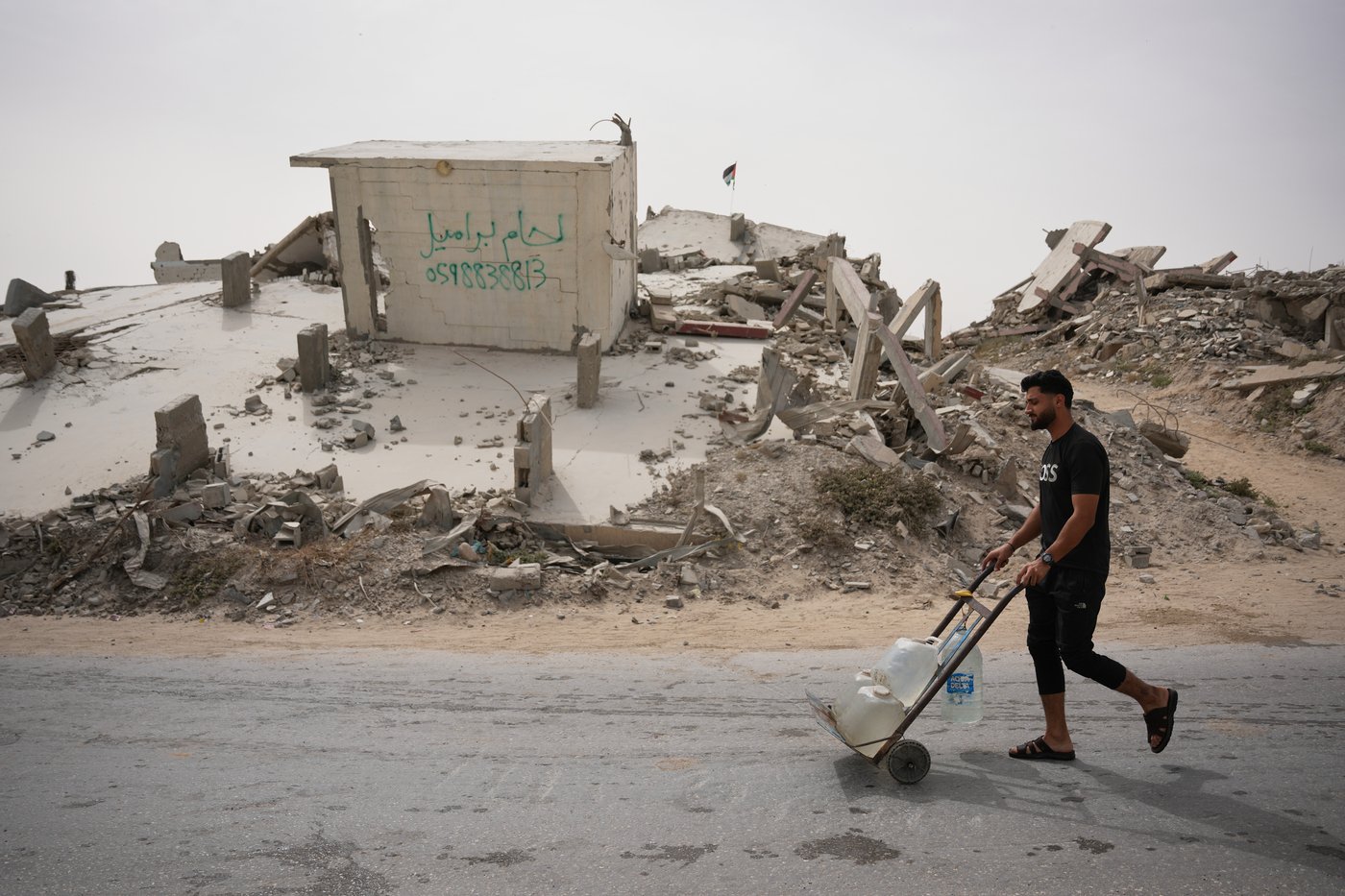 Envoy calls disarmament in Gaza 'not negotiable' but sees role for a demilitarized Hamas | iNFOnews.ca