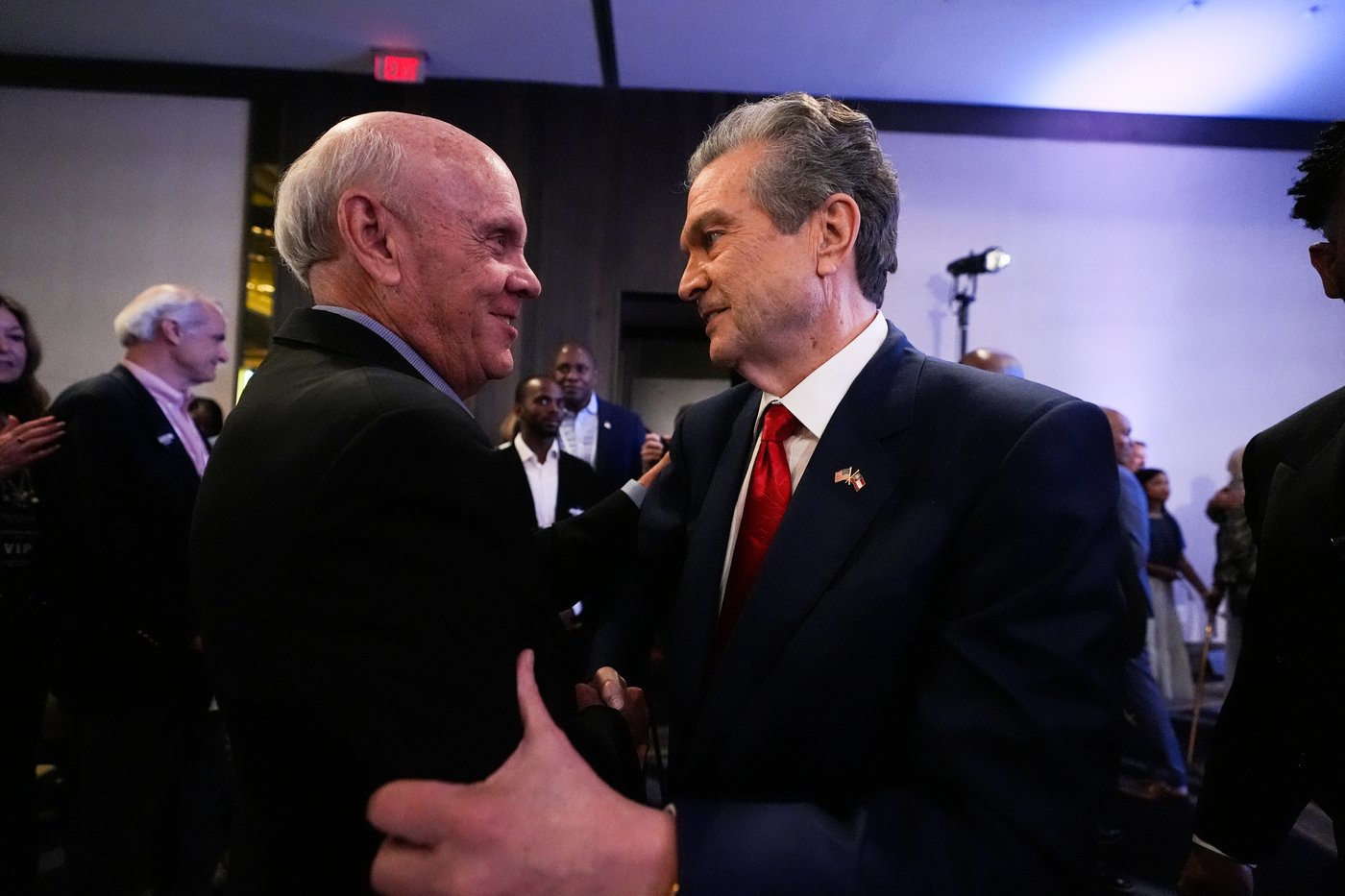 Georgia Republicans dig in for runoffs for Senate and governor as campaigns go into overtime | iNFOnews.ca