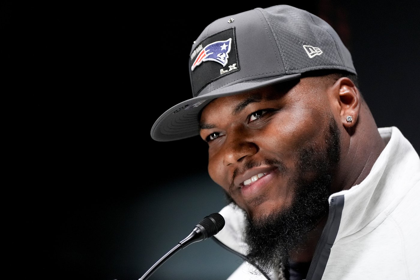 Two high NFL draft picks, two different paths: Maye and Darnold will face off in Super Bowl | iNFOnews.ca