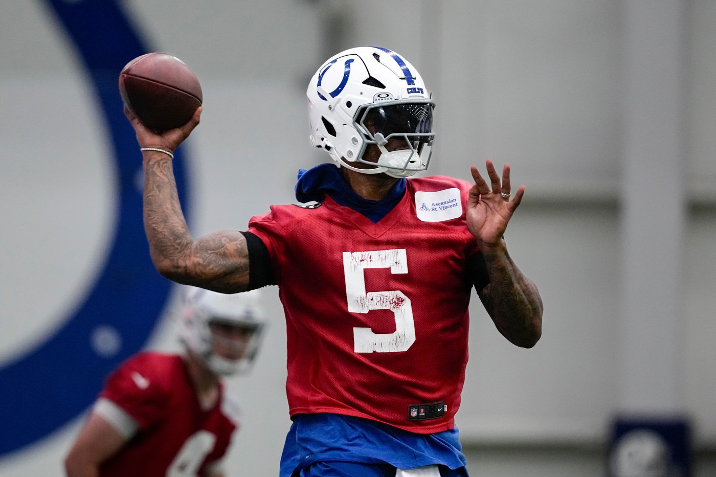Anthony Richardson takes snaps with Colts starters as Daniel Jones does position group work | iNFOnews.ca