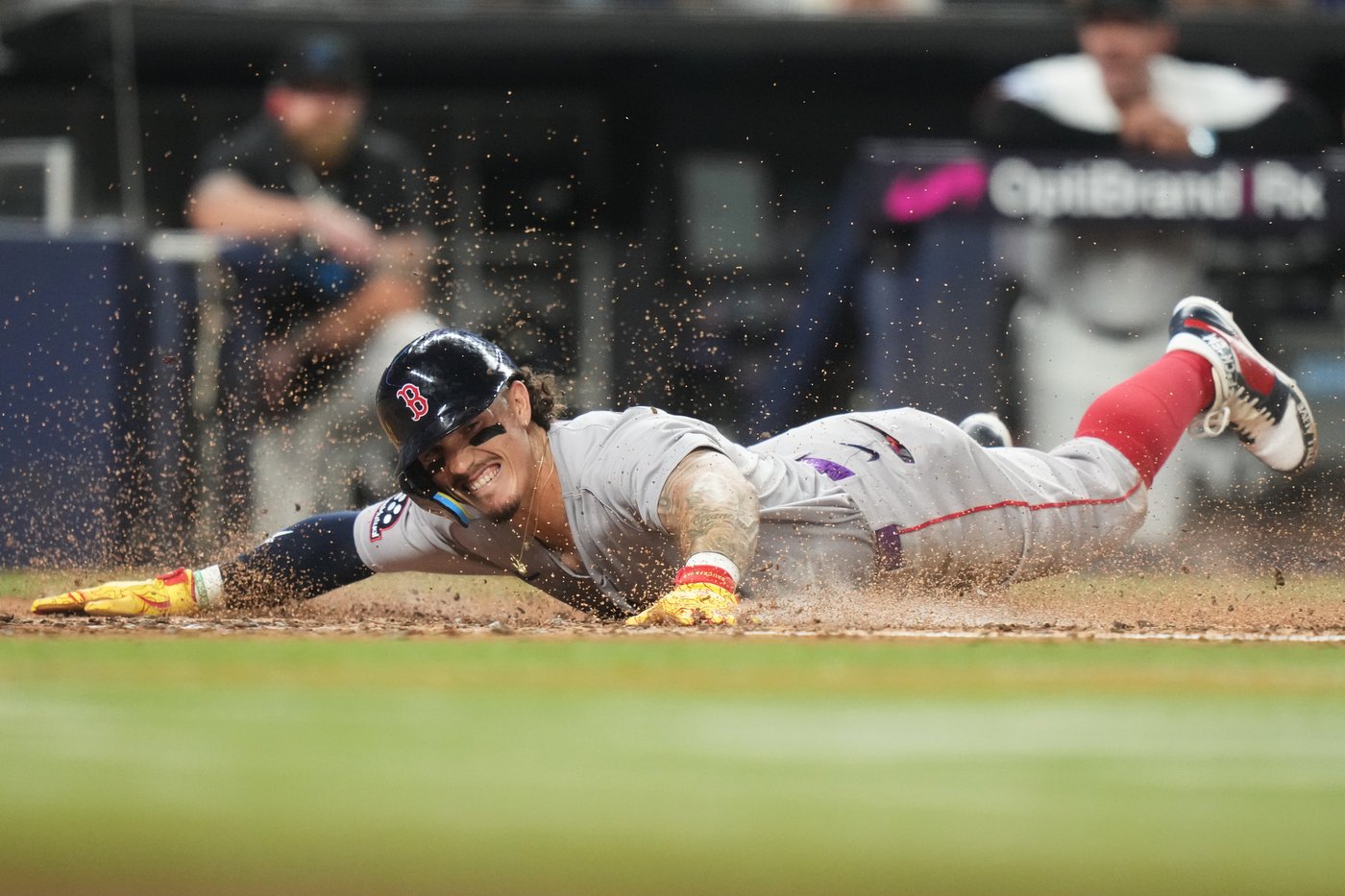 Anthony Seigler hits go-ahead triple in 9th and Red Sox beat Marlins 4-2 | iNFOnews.ca