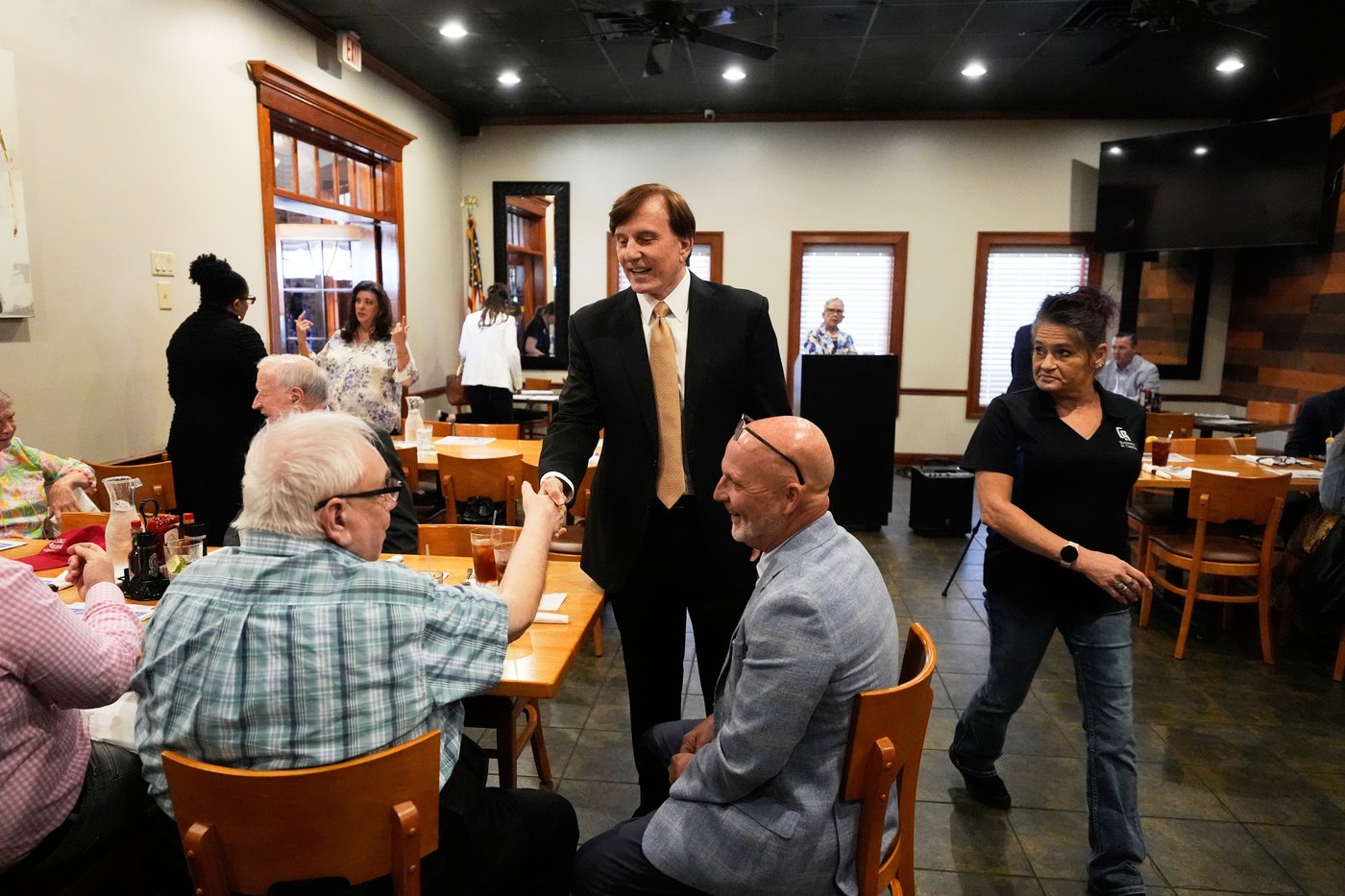 US Rep. Julia Letlow, endorsed by Trump, wins the GOP primary for Senate in Louisiana | iNFOnews.ca