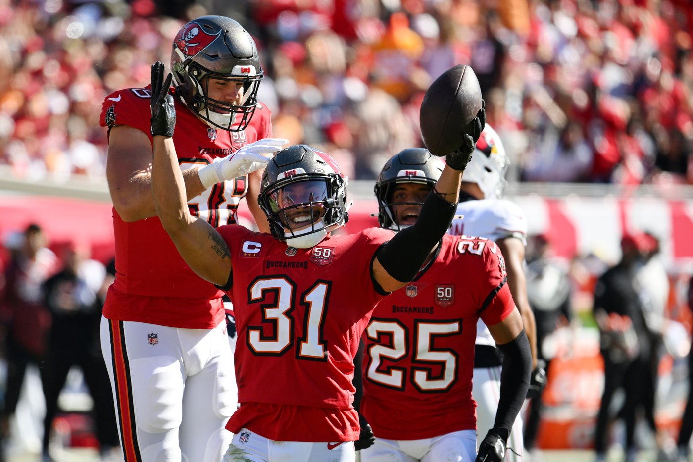 Baltimore's Kyle Hamilton voted top safety in the NFL by AP panel | iNFOnews.ca