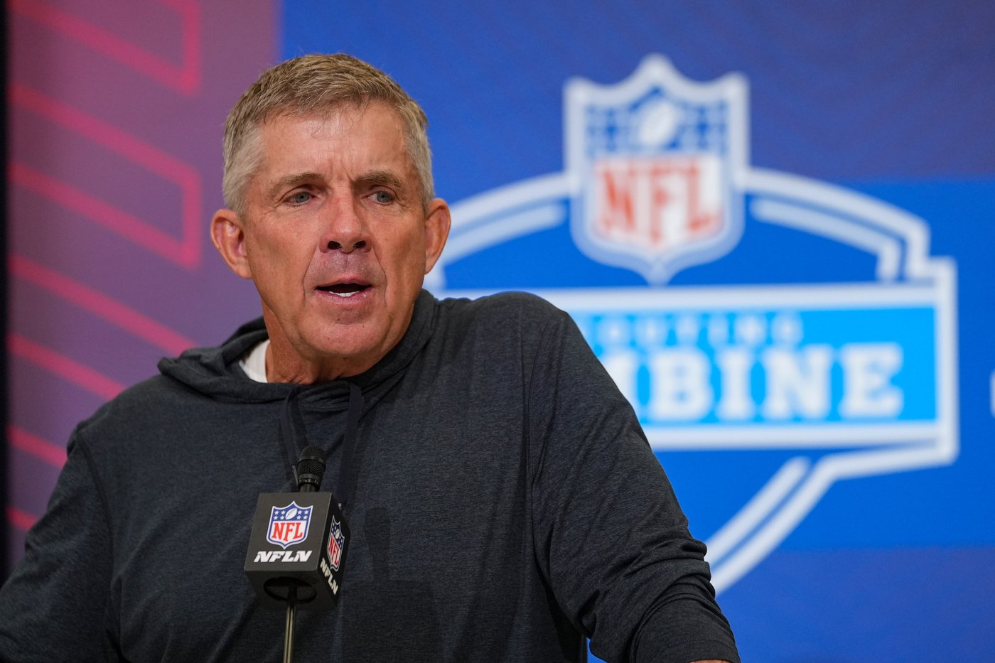 A rare handoff for Sean Payton as Davis Webb takes over Broncos play-calling | iNFOnews.ca