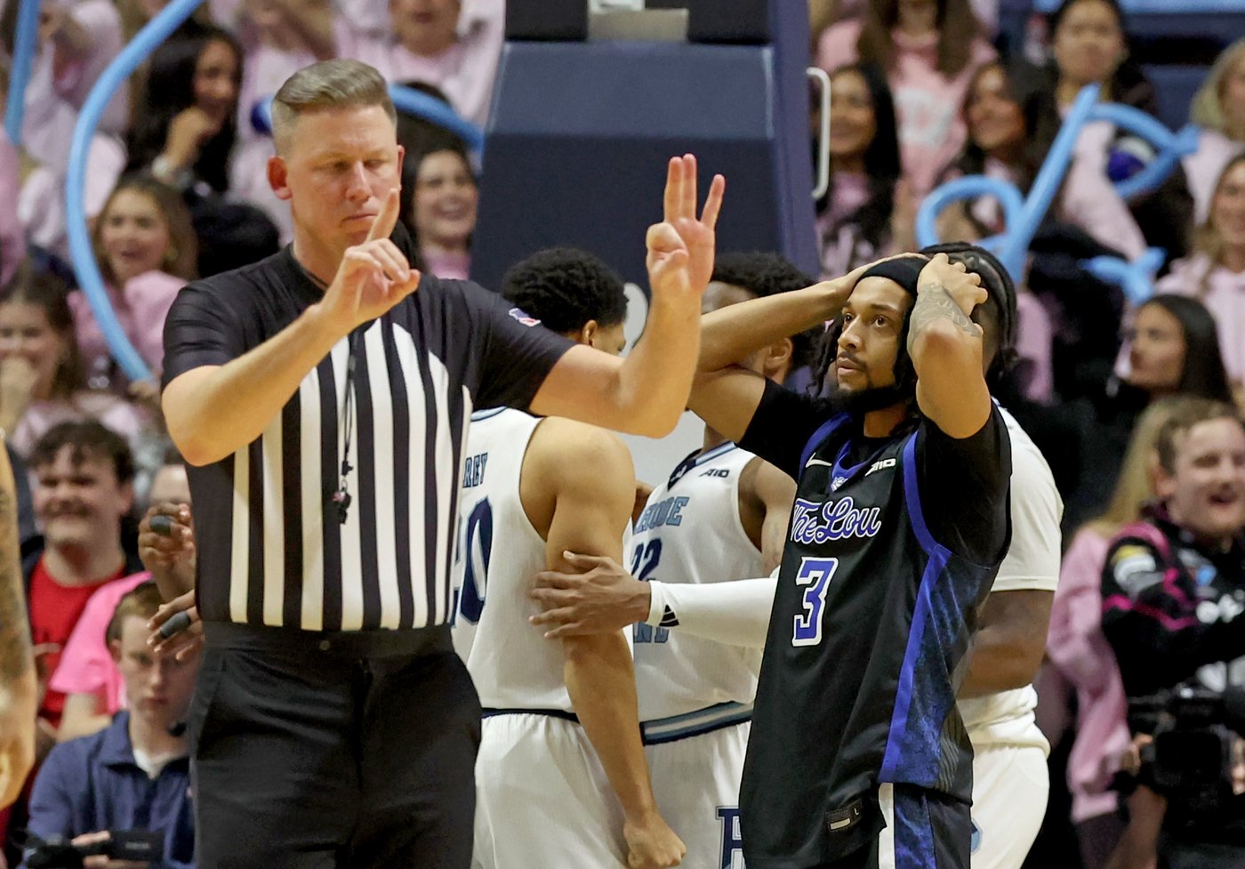 No. 18 Saint Louis loses 81-76 at Rhode Island, ending 18-game win streak | iNFOnews.ca