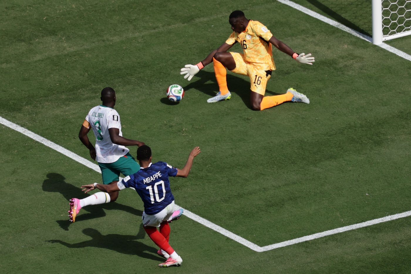 France striker Kylian Mbappé scores his 13th and 14th World Cup goals | iNFOnews.ca