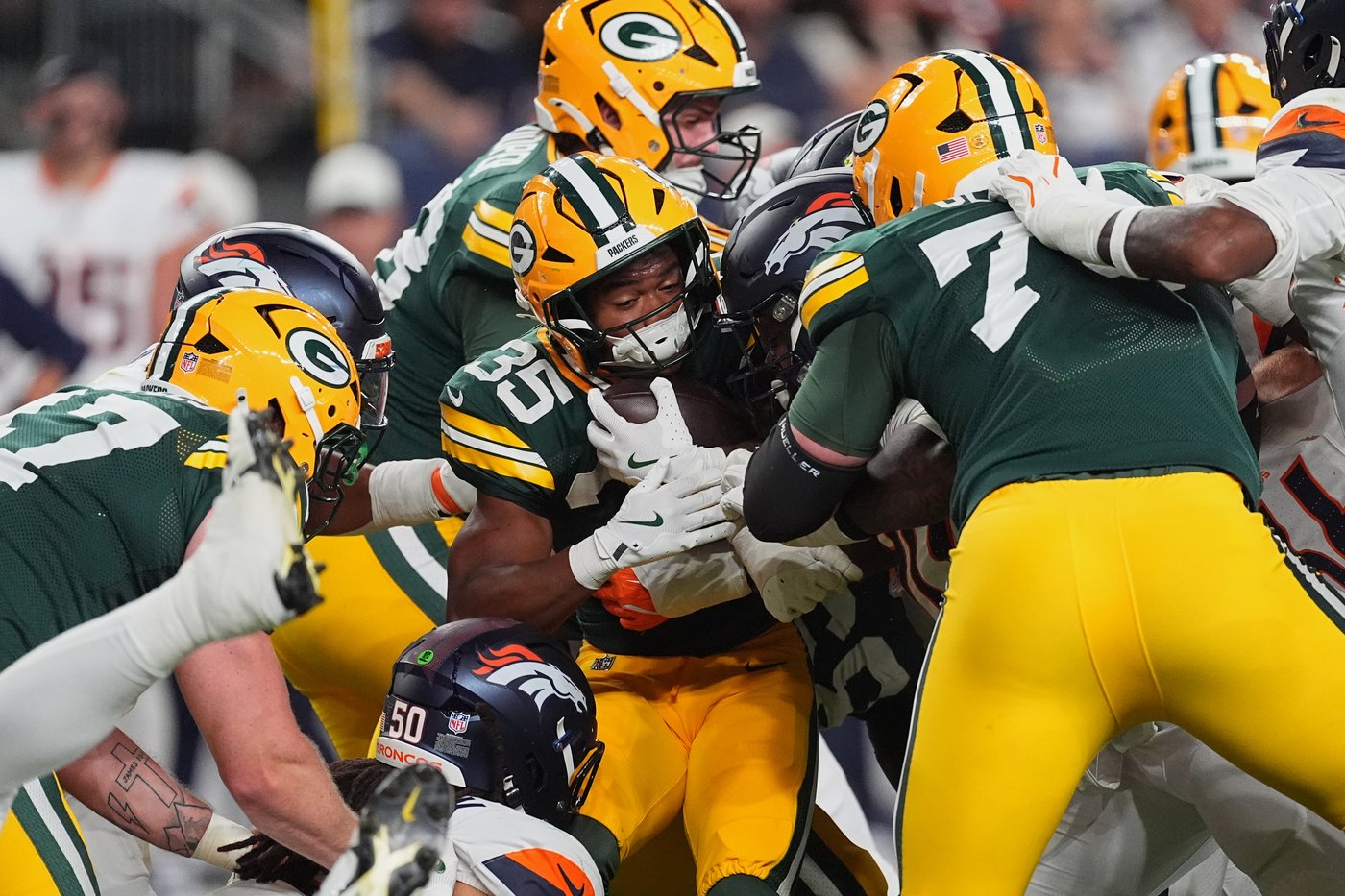 Bo Nix shines in return from broken ankle, but Broncos fall to Packers 33-13 | iNFOnews.ca Bo Nix shines in return from broken ankle, but Broncos fall to Packers 33-13 | iNFOnews.ca